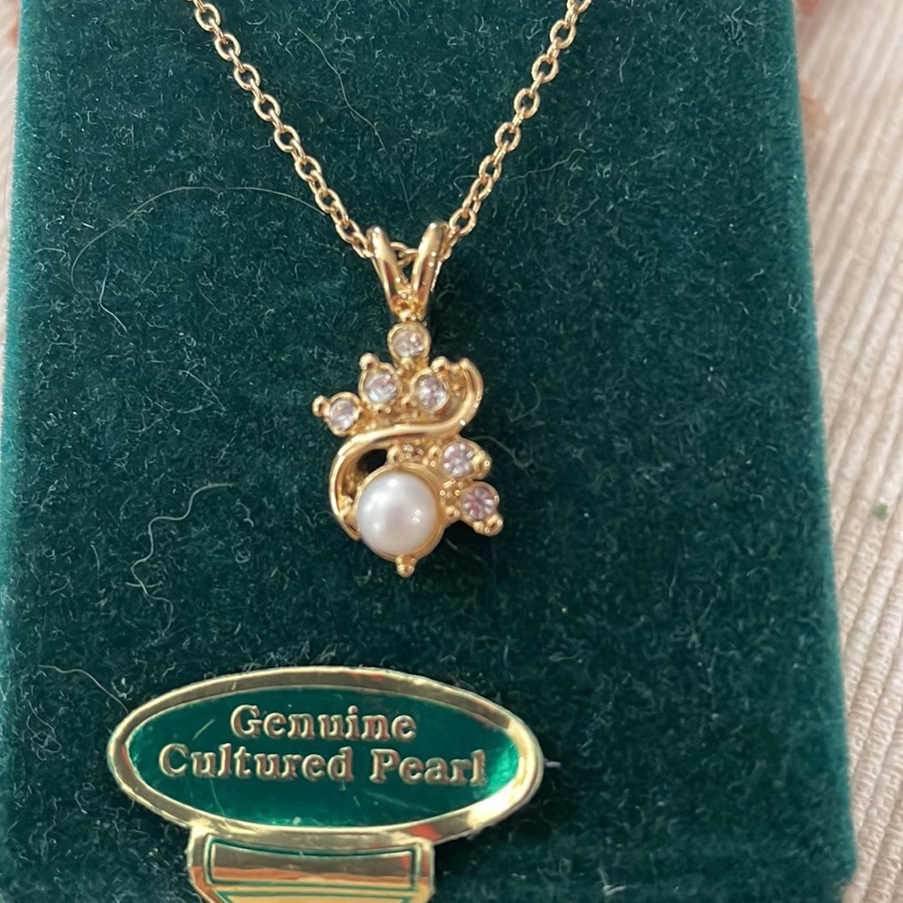 Cultured Pearl and Rhinestone Necklace